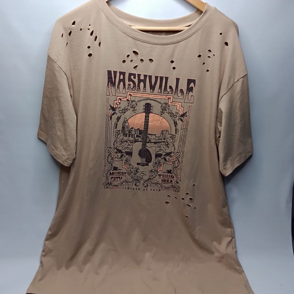 Zutter Brand Nashville Vintage T-Shirt Distressed Women Size Large Oversized